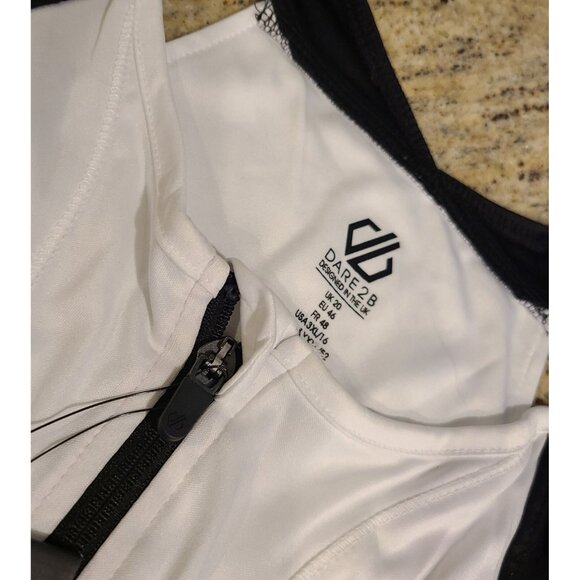 New! Women’s Dare 2B Size 16 Black & White Regale Vest Cycling Full Zip Vest - Picture 9 of 16
